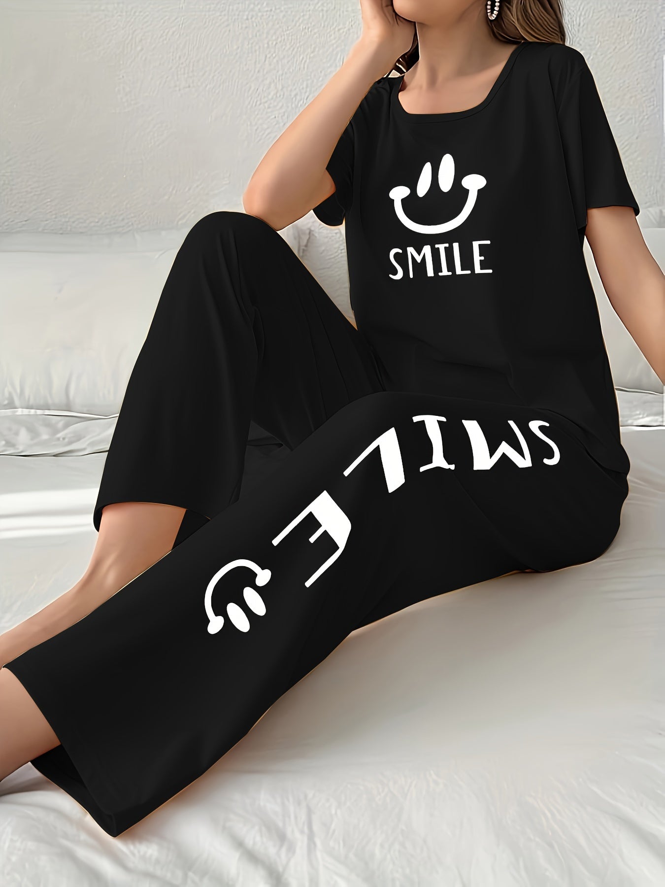 Women'S Casual Yellow joyful Face Pajama Set - Short Sleeve, Long Pants, Crew Neck, All-Season Sleepwear, Comfortable Loungewear, Casual Loungewear|Playful Design|Soft Texture