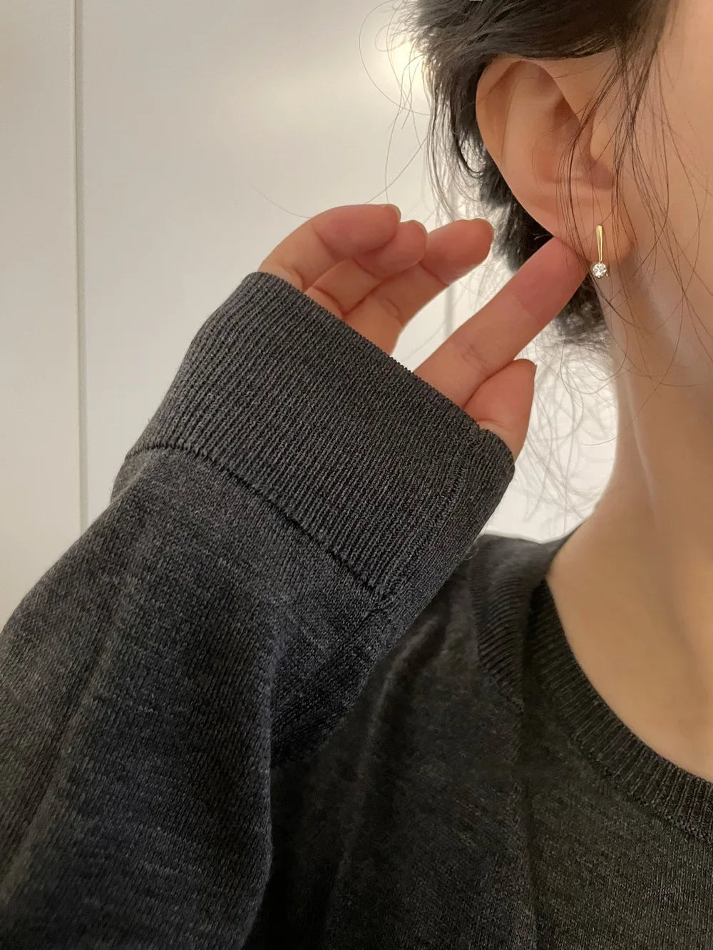 S925 silver-plated 14K gold small ear hooks are clean and simple, light luxury high-end sterling silver earrings for women