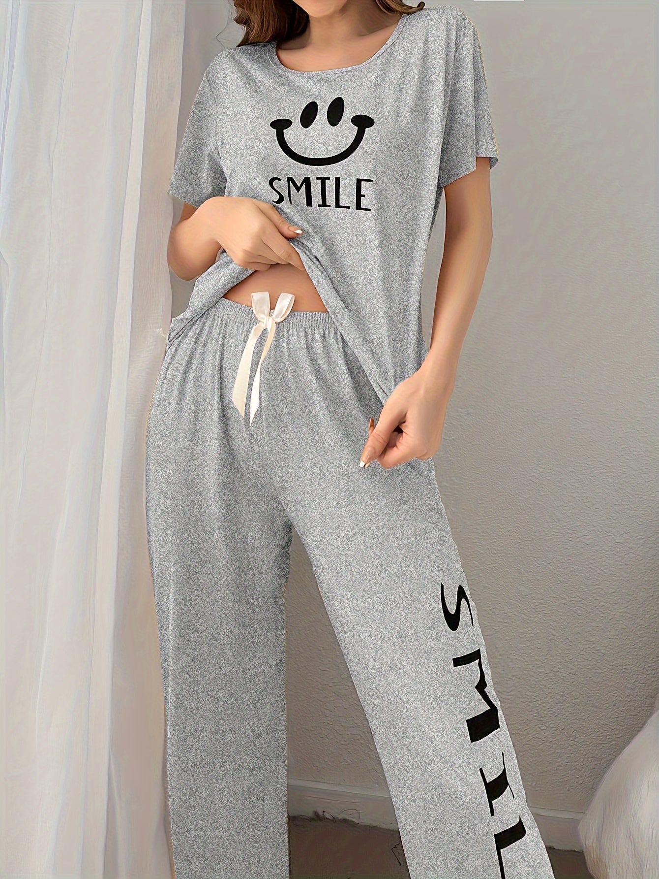 Women'S Casual Yellow joyful Face Pajama Set - Short Sleeve, Long Pants, Crew Neck, All-Season Sleepwear, Comfortable Loungewear, Casual Loungewear|Playful Design|Soft Texture