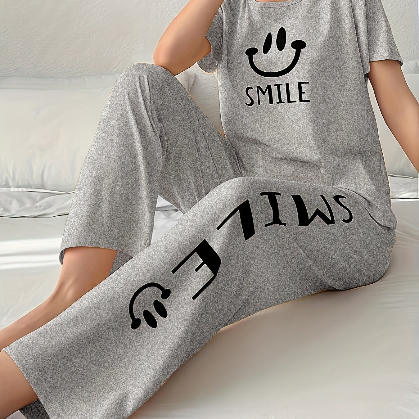 Women'S Casual Yellow joyful Face Pajama Set - Short Sleeve, Long Pants, Crew Neck, All-Season Sleepwear, Comfortable Loungewear, Casual Loungewear|Playful Design|Soft Texture